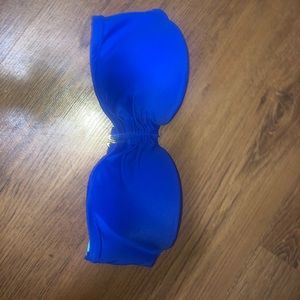 Victoria’s Secret bandeau bikini